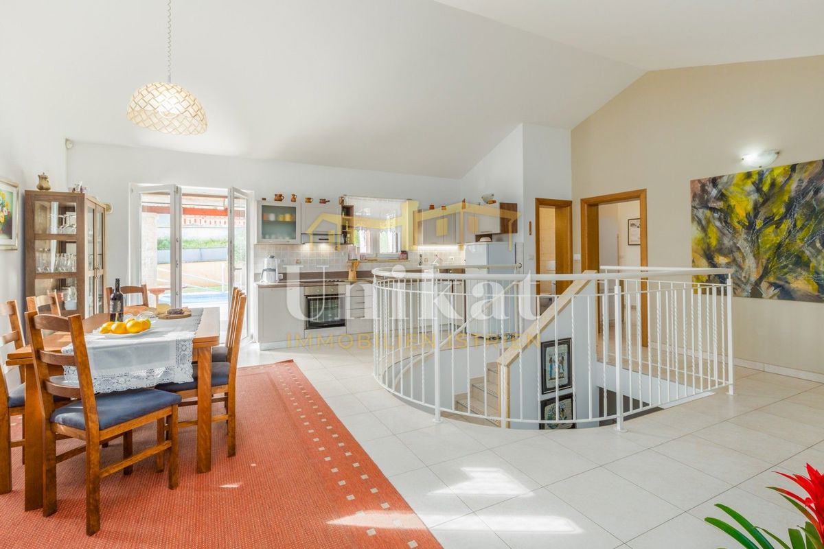 Hiša s čudovitim razgledom - Vižinada